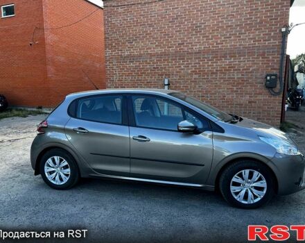 Сірий Пежо 208, об'ємом двигуна 1.2 л та пробігом 44 тис. км за 7200 $, фото 4 на Automoto.ua