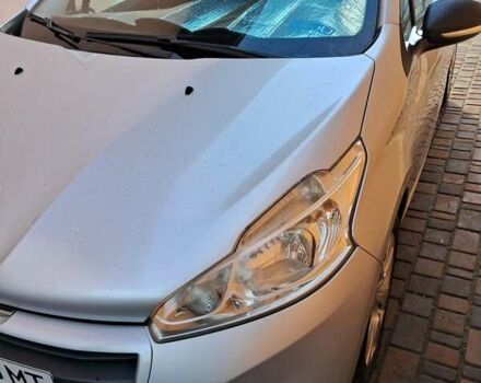 Серый Пежо 208, объемом двигателя 1.56 л и пробегом 159 тыс. км за 8200 $, фото 2 на Automoto.ua