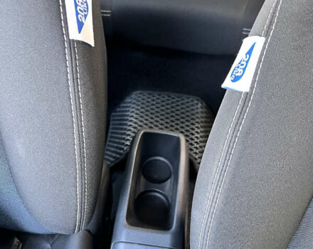 Сірий Пежо 208, об'ємом двигуна 1 л та пробігом 88 тис. км за 8100 $, фото 11 на Automoto.ua