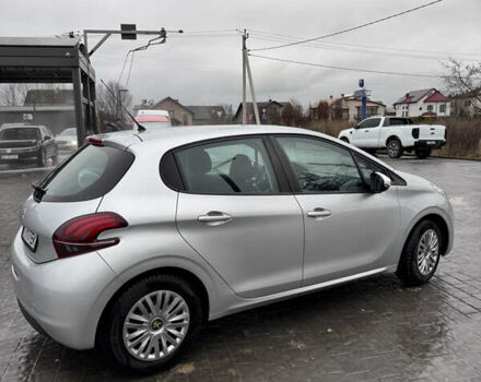 Сірий Пежо 208, об'ємом двигуна 1 л та пробігом 88 тис. км за 8100 $, фото 3 на Automoto.ua
