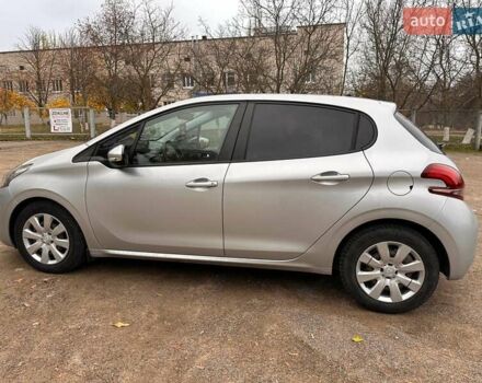 Серый Пежо 208, объемом двигателя 1.2 л и пробегом 172 тыс. км за 8700 $, фото 4 на Automoto.ua