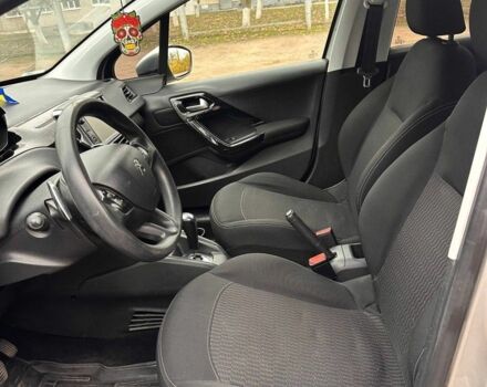 Серый Пежо 208, объемом двигателя 1.2 л и пробегом 172 тыс. км за 8700 $, фото 4 на Automoto.ua
