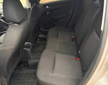 Серый Пежо 208, объемом двигателя 1.2 л и пробегом 172 тыс. км за 8700 $, фото 7 на Automoto.ua