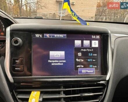 Серый Пежо 208, объемом двигателя 1.2 л и пробегом 172 тыс. км за 8700 $, фото 24 на Automoto.ua