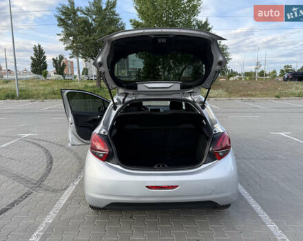 Сірий Пежо 208, об'ємом двигуна 1.2 л та пробігом 119 тис. км за 8500 $, фото 8 на Automoto.ua