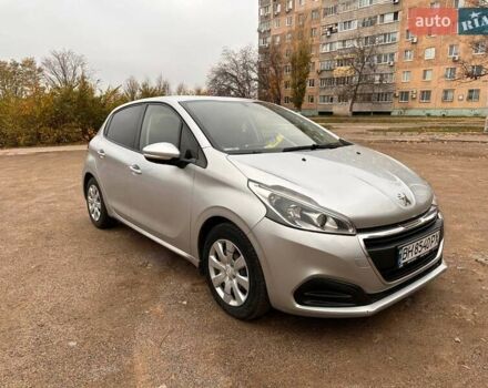 Серый Пежо 208, объемом двигателя 1.2 л и пробегом 172 тыс. км за 8700 $, фото 3 на Automoto.ua