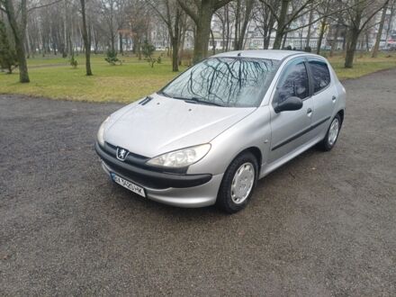 Сірий Пежо 208, об'ємом двигуна 1.4 л та пробігом 230 тис. км за 2349 $, фото 1 на Automoto.ua