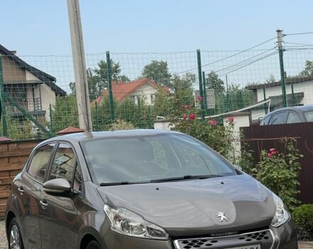 Сірий Пежо 208, об'ємом двигуна 1.4 л та пробігом 98 тис. км за 8200 $, фото 1 на Automoto.ua