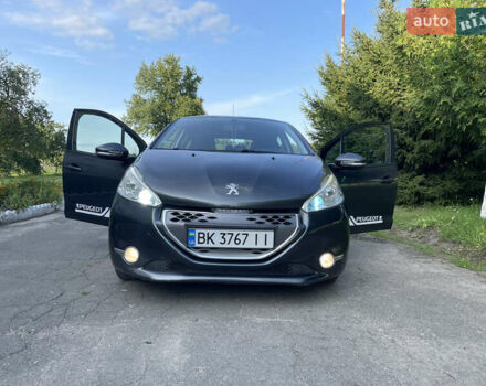 Сірий Пежо 208, об'ємом двигуна 1.4 л та пробігом 175 тис. км за 5350 $, фото 1 на Automoto.ua