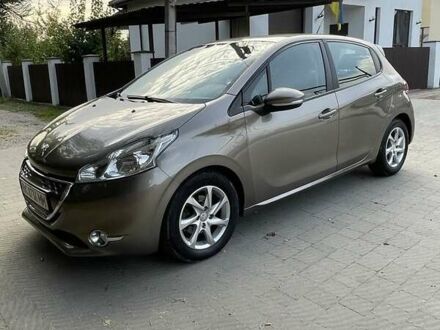 Сірий Пежо 208, об'ємом двигуна 1.4 л та пробігом 98 тис. км за 8200 $, фото 1 на Automoto.ua