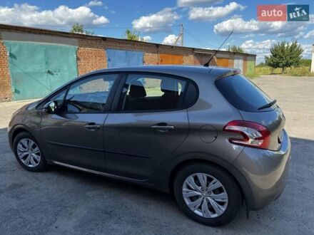 Пежо 208 2013 у Полтаві на Automoto.ua Сірий Пежо 208, об'ємом двигуна 1.2 л та пробігом 44 тис. км за 6800 $, фото 1 на Automoto.ua