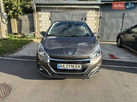 Сірий Пежо 208, об'ємом двигуна 1.2 л та пробігом 52 тис. км за 12000 $, фото 1 на Automoto.ua