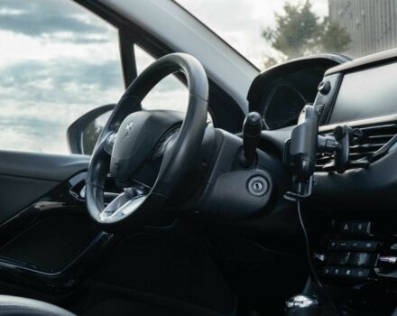 Синій Пежо 208, об'ємом двигуна 1.6 л та пробігом 134 тис. км за 7400 $, фото 7 на Automoto.ua