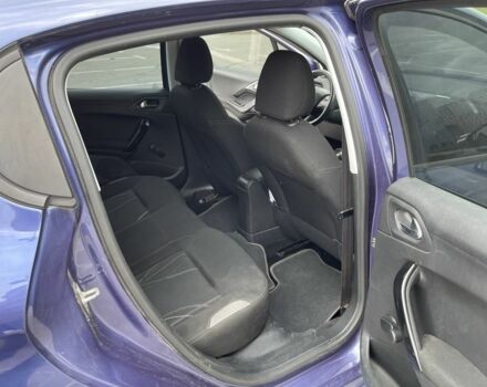 Синій Пежо 208, об'ємом двигуна 1.2 л та пробігом 159 тис. км за 6999 $, фото 11 на Automoto.ua