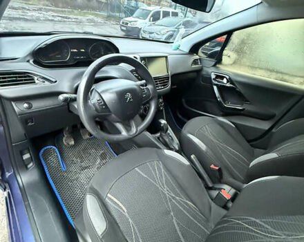 Синій Пежо 208, об'ємом двигуна 1.2 л та пробігом 157 тис. км за 5999 $, фото 9 на Automoto.ua