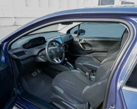 Синій Пежо 208, об'ємом двигуна 1.6 л та пробігом 134 тис. км за 7400 $, фото 6 на Automoto.ua