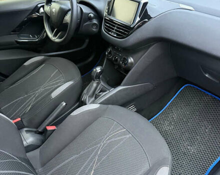 Синій Пежо 208, об'ємом двигуна 1.2 л та пробігом 157 тис. км за 5999 $, фото 10 на Automoto.ua