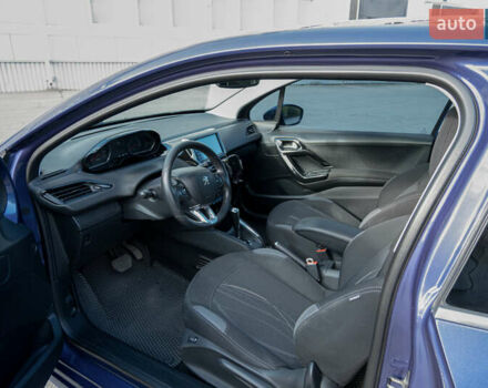 Синий Пежо 208, объемом двигателя 1.6 л и пробегом 130 тыс. км за 7400 $, фото 6 на Automoto.ua