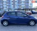 Синій Пежо 208, об'ємом двигуна 1.2 л та пробігом 159 тис. км за 5600 $, фото 3 на Automoto.ua