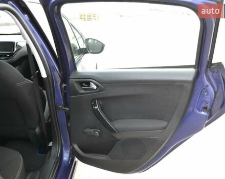 Синій Пежо 208, об'ємом двигуна 1.2 л та пробігом 150 тис. км за 7700 $, фото 19 на Automoto.ua