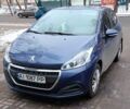 Синий Пежо 208, объемом двигателя 1.2 л и пробегом 164 тыс. км за 6500 $, фото 1 на Automoto.ua
