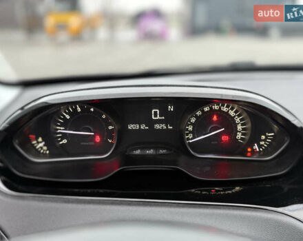 Синій Пежо 208, об'ємом двигуна 1.2 л та пробігом 120 тис. км за 8800 $, фото 11 на Automoto.ua