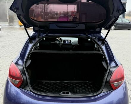 Синій Пежо 208, об'ємом двигуна 1.2 л та пробігом 120 тис. км за 8800 $, фото 6 на Automoto.ua