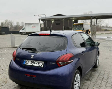 Синій Пежо 208, об'ємом двигуна 1.2 л та пробігом 120 тис. км за 8800 $, фото 3 на Automoto.ua