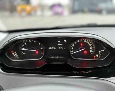 Синій Пежо 208, об'ємом двигуна 1.2 л та пробігом 120 тис. км за 8800 $, фото 10 на Automoto.ua