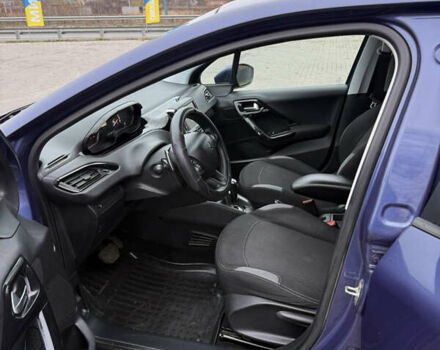 Синій Пежо 208, об'ємом двигуна 1.2 л та пробігом 120 тис. км за 8800 $, фото 10 на Automoto.ua
