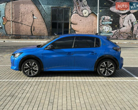 Синий Пежо 208, объемом двигателя 0 л и пробегом 135 тыс. км за 15700 $, фото 4 на Automoto.ua