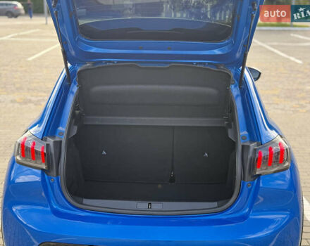 Синий Пежо 208, объемом двигателя 0 л и пробегом 135 тыс. км за 15700 $, фото 14 на Automoto.ua
