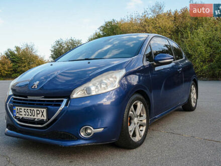 Синий Пежо 208, объемом двигателя 1.6 л и пробегом 130 тыс. км за 7400 $, фото 1 на Automoto.ua
