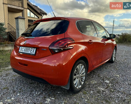 Помаранчевий Пежо 208, об'ємом двигуна 1.2 л та пробігом 125 тис. км за 8300 $, фото 5 на Automoto.ua