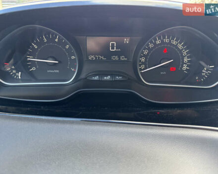 Помаранчевий Пежо 208, об'ємом двигуна 1.2 л та пробігом 125 тис. км за 8300 $, фото 20 на Automoto.ua