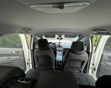 Белый Пежо 3008, объемом двигателя 1.6 л и пробегом 95 тыс. км за 11800 $, фото 2 на Automoto.ua