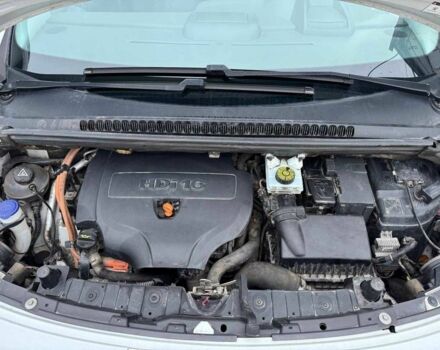 Белый Пежо 3008, объемом двигателя 2 л и пробегом 223 тыс. км за 12800 $, фото 10 на Automoto.ua