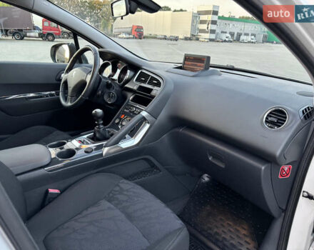 Пежо 3008 2010 в Черкассах на Automoto.ua Белый Пежо 3008, объемом двигателя 1.6 л и пробегом 169 тыс. км за 7950 $, фото 11 на Automoto.ua