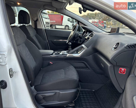 Пежо 3008 2010 в Черкассах на Automoto.ua Белый Пежо 3008, объемом двигателя 1.6 л и пробегом 169 тыс. км за 7950 $, фото 13 на Automoto.ua