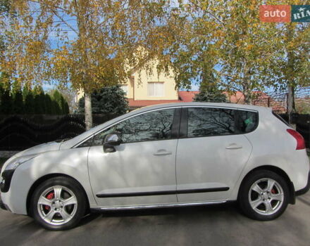 Белый Пежо 3008, объемом двигателя 1.6 л и пробегом 227 тыс. км за 8900 $, фото 46 на Automoto.ua