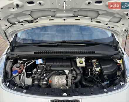 Белый Пежо 3008, объемом двигателя 1.6 л и пробегом 181 тыс. км за 8650 $, фото 54 на Automoto.ua