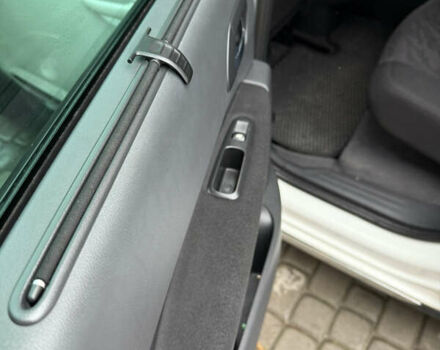 Белый Пежо 3008, объемом двигателя 1.56 л и пробегом 260 тыс. км за 8500 $, фото 30 на Automoto.ua