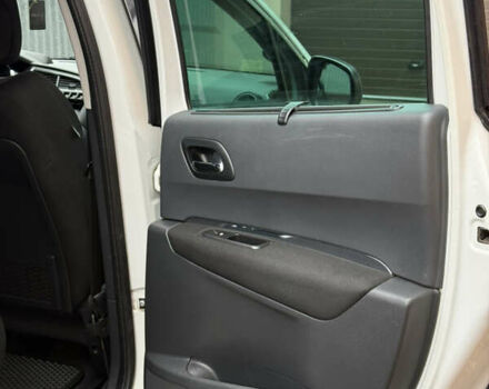 Белый Пежо 3008, объемом двигателя 1.56 л и пробегом 260 тыс. км за 8500 $, фото 26 на Automoto.ua