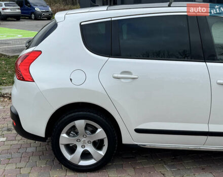 Белый Пежо 3008, объемом двигателя 1.6 л и пробегом 181 тыс. км за 8650 $, фото 14 на Automoto.ua