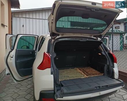 Білий Пежо 3008, об'ємом двигуна 2 л та пробігом 196 тис. км за 8350 $, фото 13 на Automoto.ua