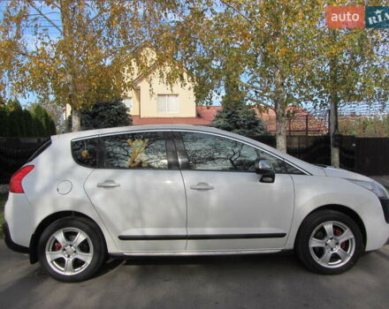 Белый Пежо 3008, объемом двигателя 1.6 л и пробегом 227 тыс. км за 8900 $, фото 47 на Automoto.ua