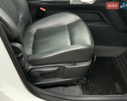 Білий Пежо 3008, об'ємом двигуна 1.6 л та пробігом 230 тис. км за 6900 $, фото 58 на Automoto.ua