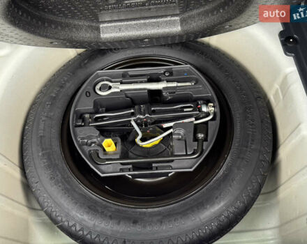 Белый Пежо 3008, объемом двигателя 1.6 л и пробегом 181 тыс. км за 8650 $, фото 30 на Automoto.ua