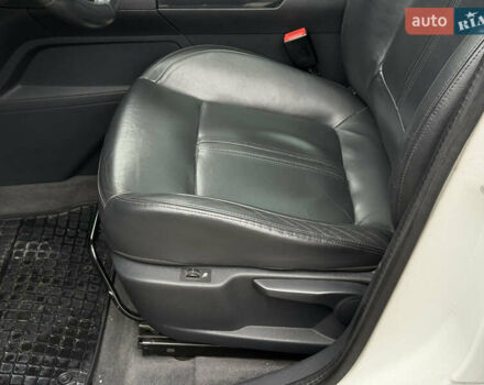 Білий Пежо 3008, об'ємом двигуна 1.6 л та пробігом 230 тис. км за 6900 $, фото 32 на Automoto.ua