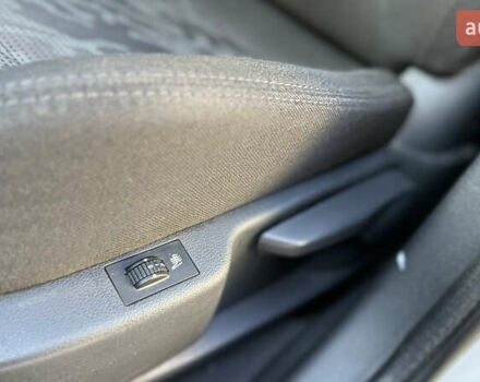 Белый Пежо 3008, объемом двигателя 2 л и пробегом 213 тыс. км за 8950 $, фото 47 на Automoto.ua